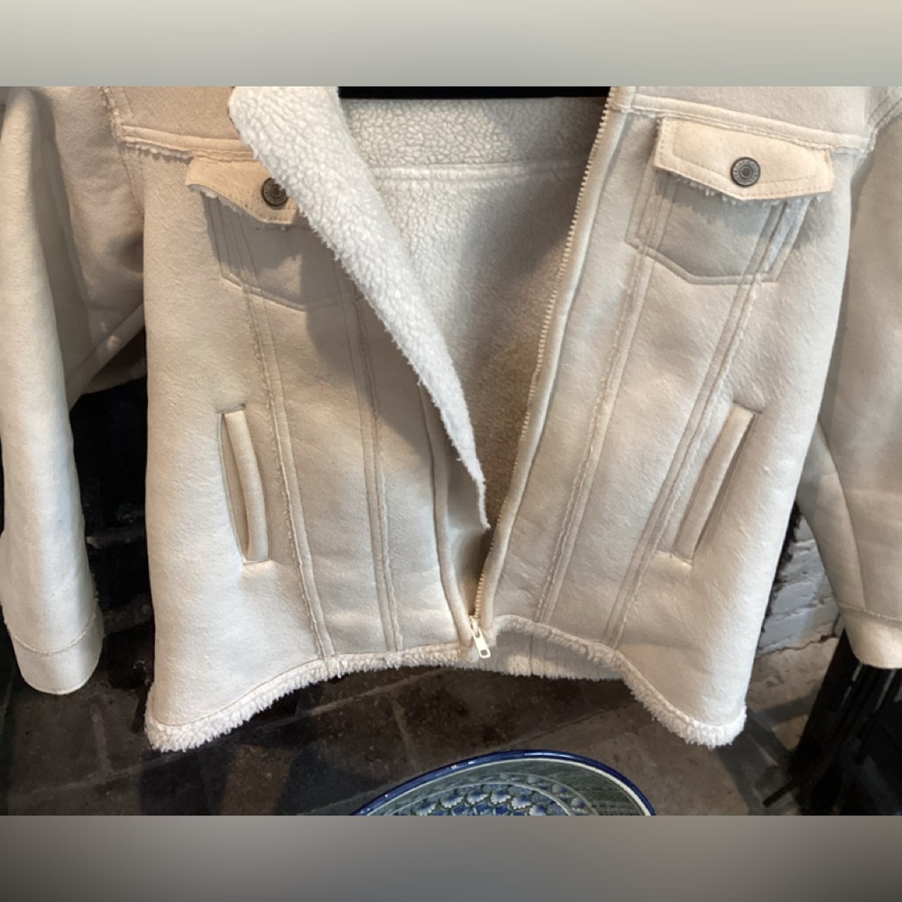 Gap girls 10 fleece lined suede jacket